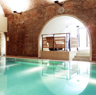 City fitness and wellbeing gym swimming pool