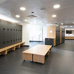 Canary Wharf Health Club changing rooms