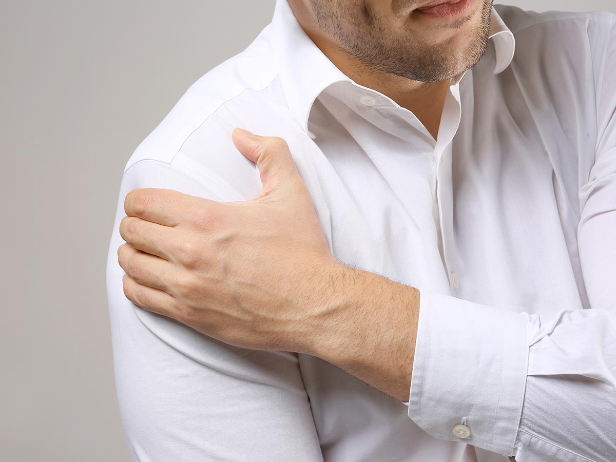 4 common causes of shoulder pain | Nuffield Health