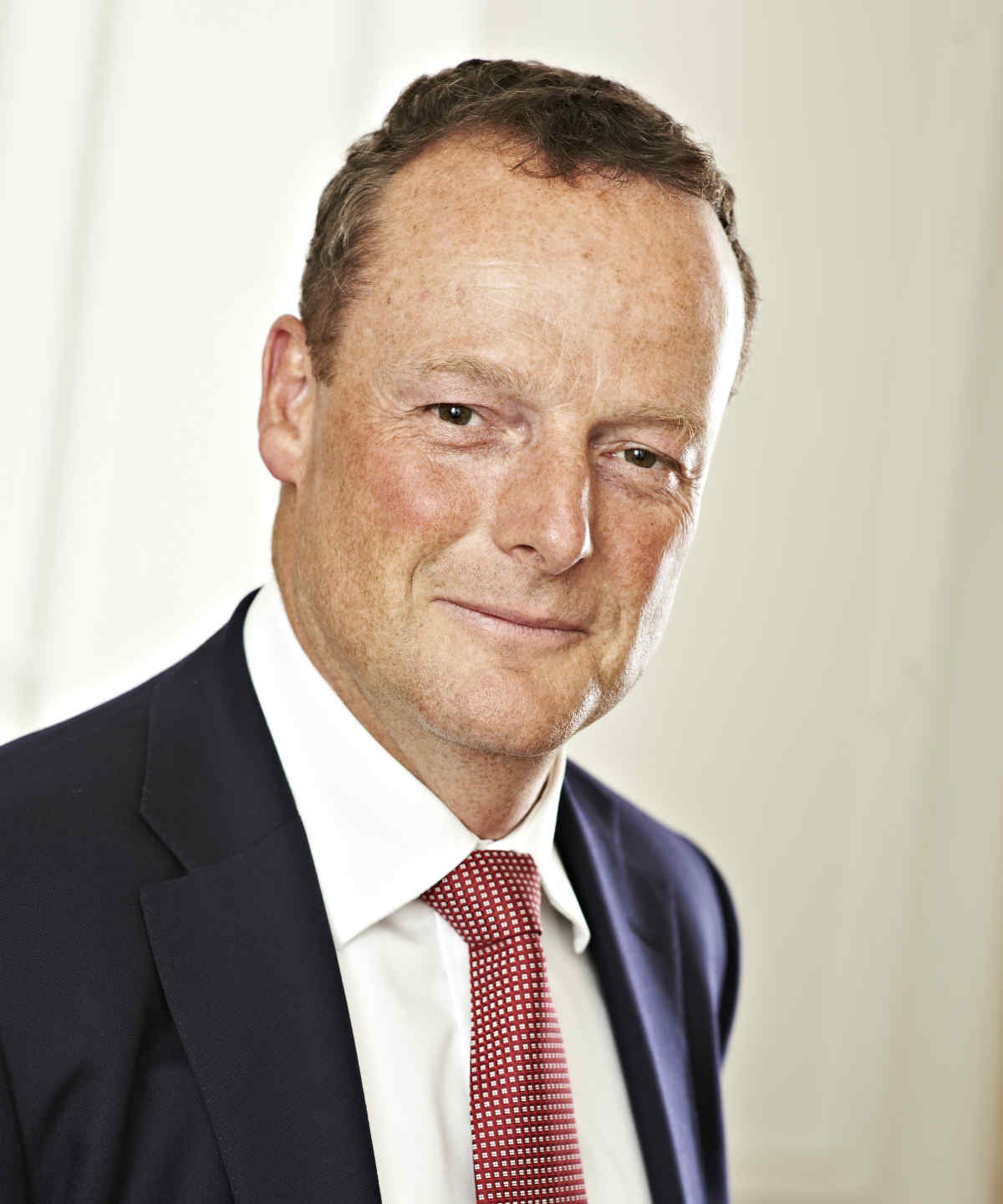 Mr Jonathan Webb, Orthopaedics | Nuffield Health