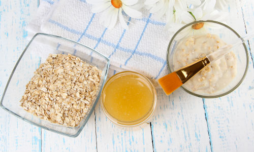 Vitamin D face mask with oats, egg and yoghurt