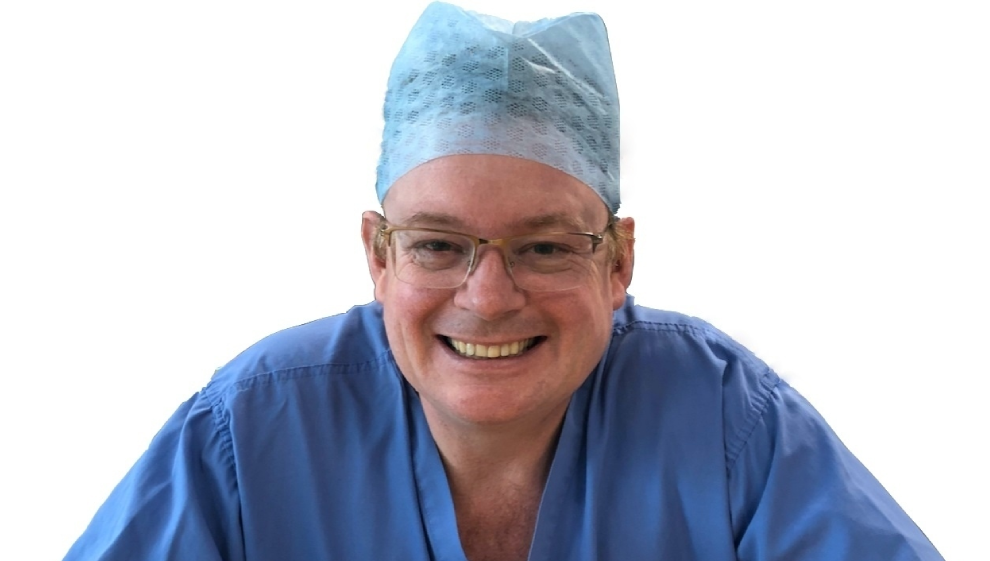 Consultant Ophthalmologist, Mr Dan Morris